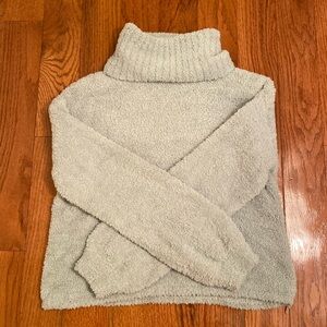 SO Fuzzy Cropped Sweater in Women’s Small